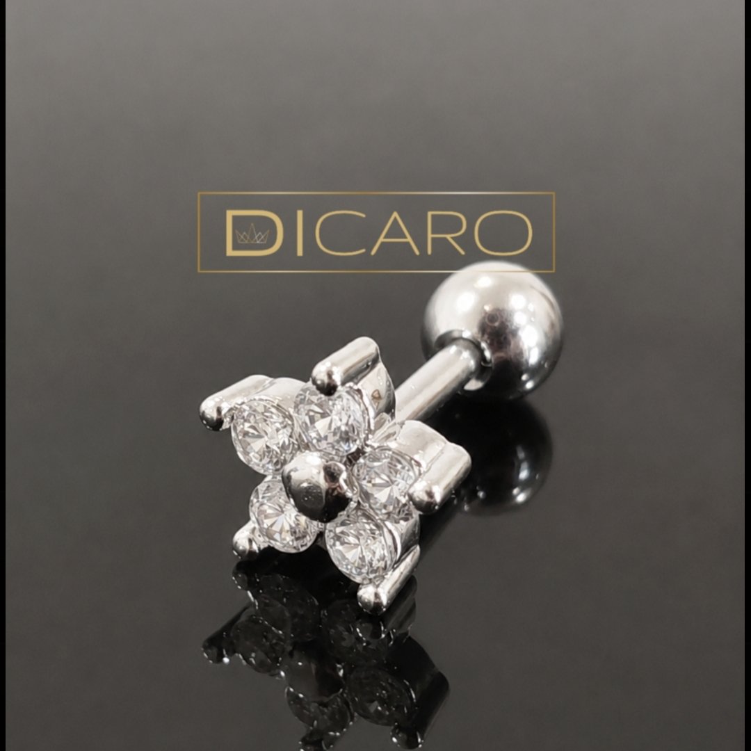 Piercing do ucha Mini Flower s bielymi kryštálikmi – strieborný